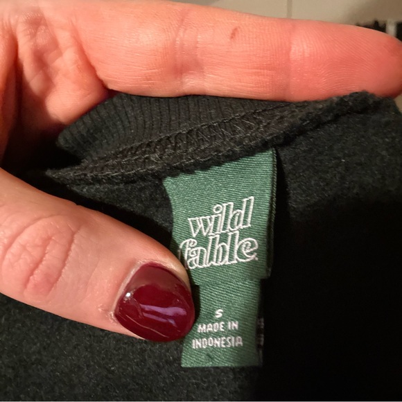 black cropped sweatshirt - Picture 9 of 9